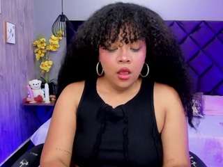  aisha-evanss chat room