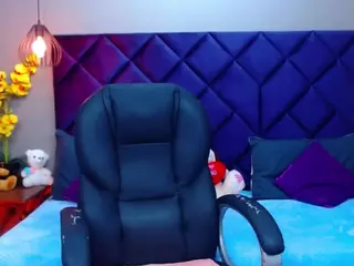 Aisha Evans's Live Sex Cam Show