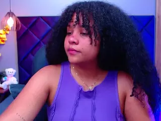 Aisha Evans's Live Sex Cam Show