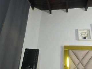 arianaspate webcam model