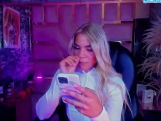 ivonnestone Live Webcam on CamSoda