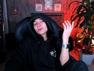 michael-greyy Live Webcam on CamSoda