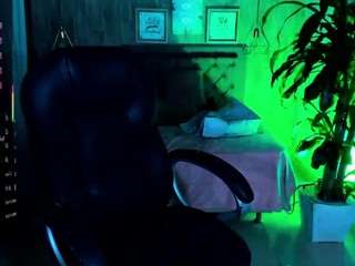 michael-greyy webcam model