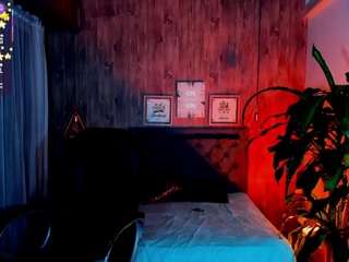 michael-greyy's CamSoda show and profile