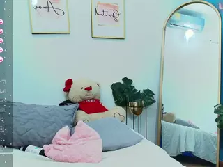 Shynlittlewanda's Live Sex Cam Show