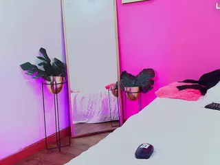 Shynlittlewanda's Live Sex Cam Show