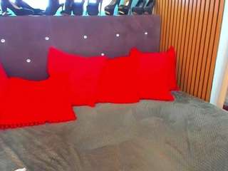 LauraSin live cam preview