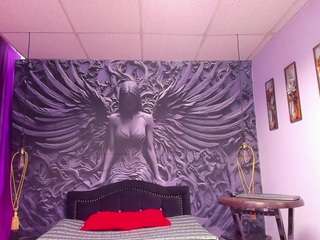 alexa-volkova's CamSoda show and profile