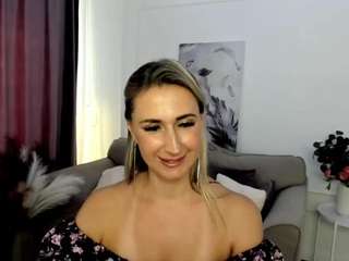 happysmileee webcam