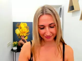 HappySmileee's Live Sex Cam Show