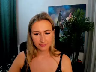 HappySmileee's Live Sex Cam Show