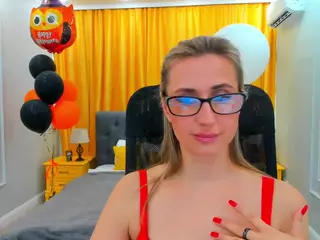 HappySmileee's Live Sex Cam Show