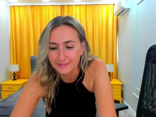 HappySmileee's Live Sex Cam Show