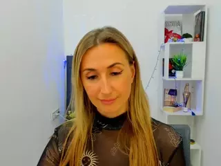 HappySmileee's Live Sex Cam Show