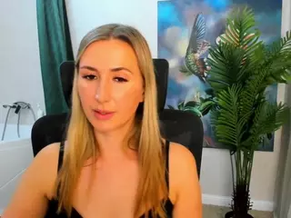 HappySmileee's Live Sex Cam Show