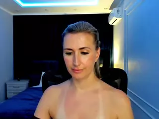 HappySmileee's Live Sex Cam Show