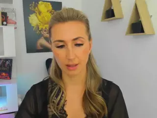 HappySmileee's Live Sex Cam Show