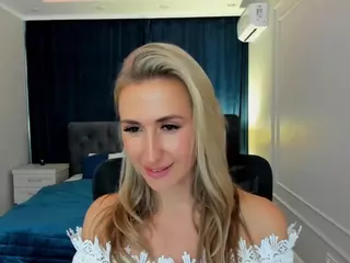 HappySmileee's Live Sex Cam Show