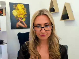 HappySmileee's Live Sex Cam Show