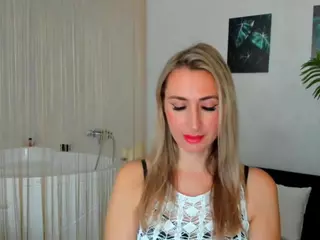 HappySmileee's Live Sex Cam Show
