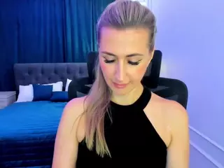 HappySmileee's Live Sex Cam Show
