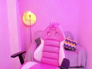 IsabellaT18's Live Sex Cam Show