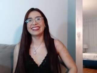 lolaakampbell's Cam show and profile