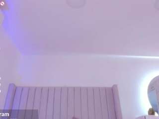 shelynna-azzul webcam