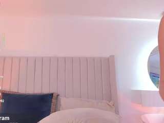 shelynna-azzul camsoda