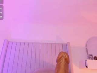 shelynna-azzul webcam