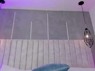 shelynna-azzul live cam profile