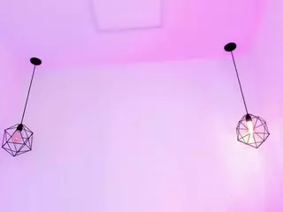 Shelynna🦋's Live Sex Cam Show