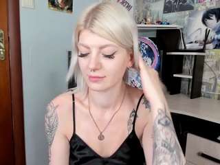 yanafromthemoon