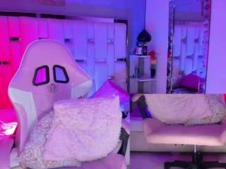 aliceroys's CamSoda show and profile