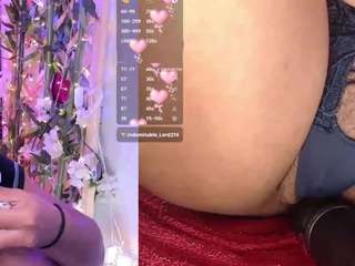aliceroys's CamSoda show and profile