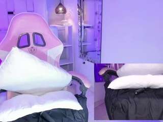 Эта модель сейчас онлайн. aliceroys