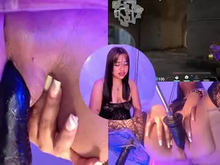 AliceRoys's Live Sex Cam Show