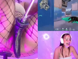 AliceRoys's Live Sex Cam Show