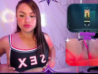 AliceRoys's Live Sex Cam Show