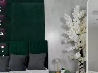 Eva-LewisValley's Live Sex Cam Show
