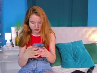 Eva-LewisValley's Live Sex Cam Show