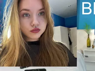 Eva-LewisValley's Live Sex Cam Show
