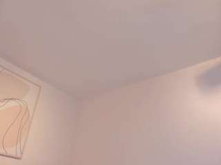 hannahjamesx's CamSoda show and profile