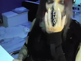 InesCreazy's Live Sex Cam Show