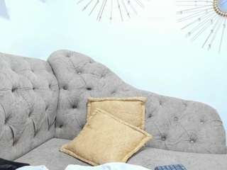 miahbigboobs Live Webcam on CamSoda