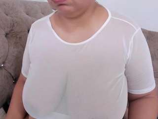 miahbigboobs