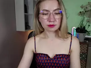 MiaxLust's Live Sex Cam Show