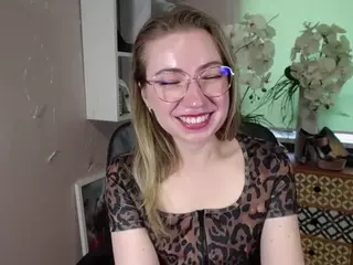 MiaxLust's Live Sex Cam Show