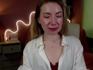 MiaxLust's Live Sex Cam Show