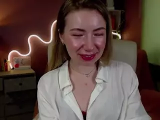 MiaxLust's Live Sex Cam Show